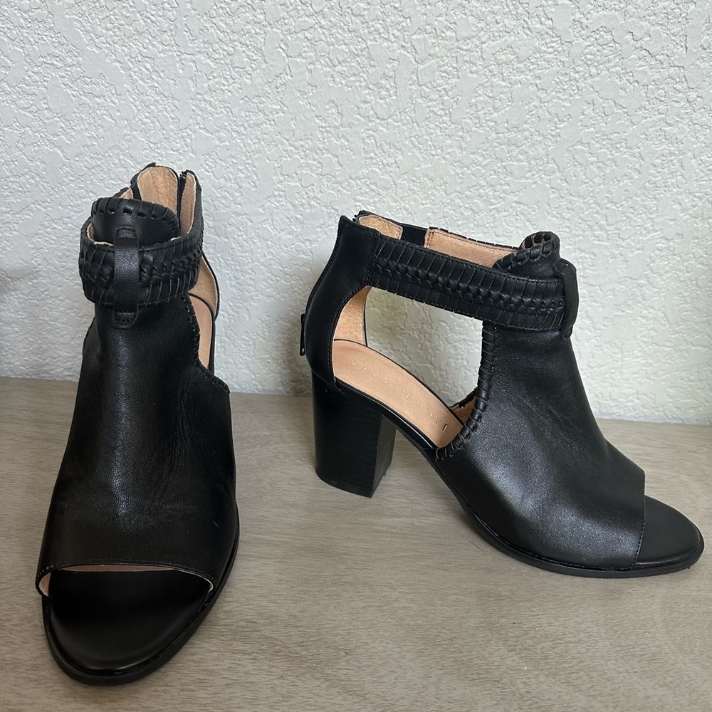 Jack Rogers Tinsley open toe chunky heel booties SZ 9